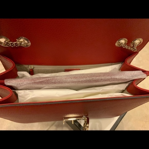 Gucci Red Interlocking GG Medium Bag - Picture 2 of 5
